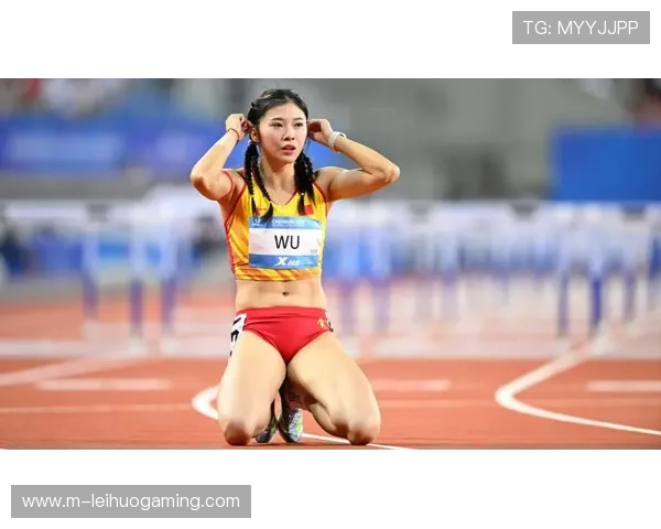 全运会女子跨栏刘景扬12秒81爆冷夺冠,吴艳妮0.2秒之差摘银 全运会女子跨栏刘景扬12秒81爆冷夺冠,吴艳妮0.2秒之差摘银